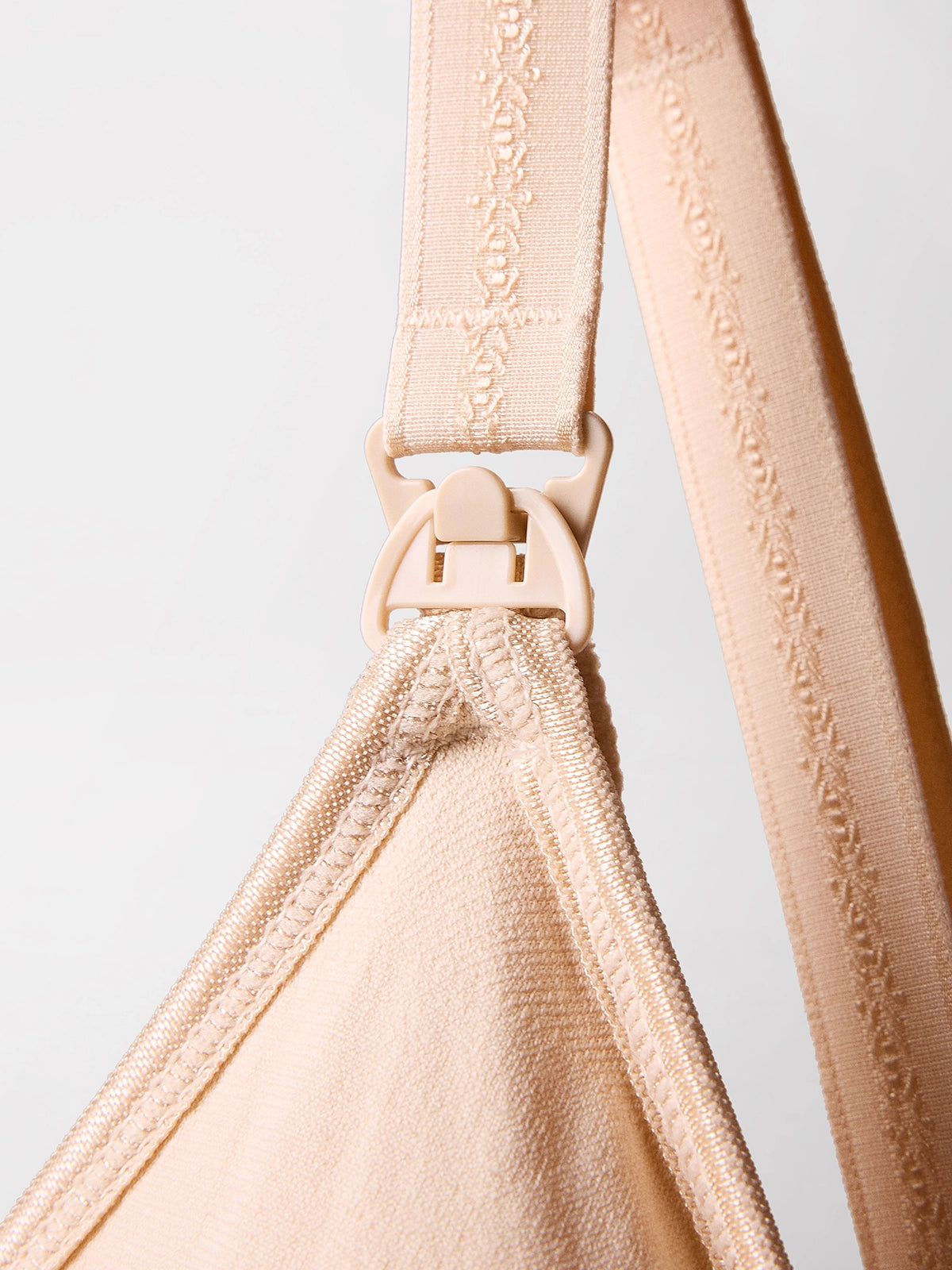 Hands-Free Pumping Bra